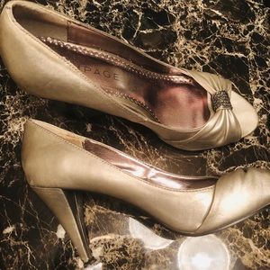 Rampage Peggy Pewter Heels